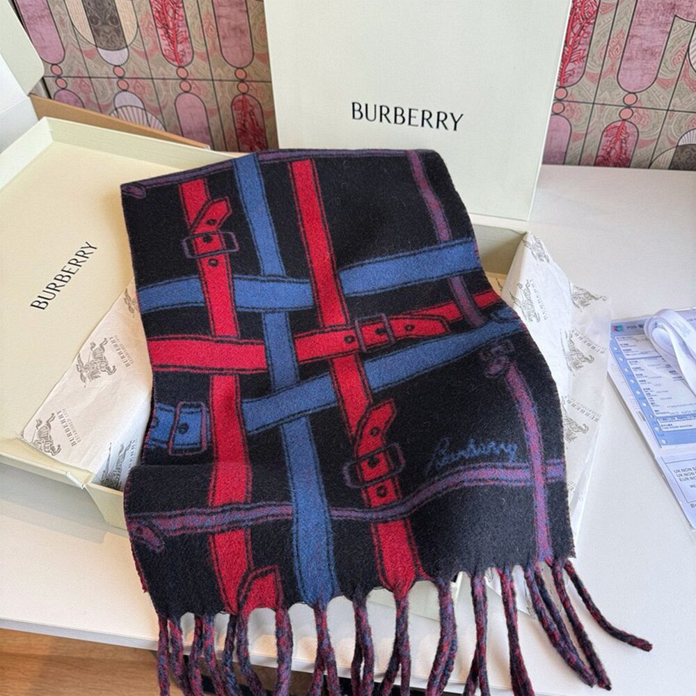 Burberry Navy Red‑Blue Motif Cashmere - Picture 4 of 8